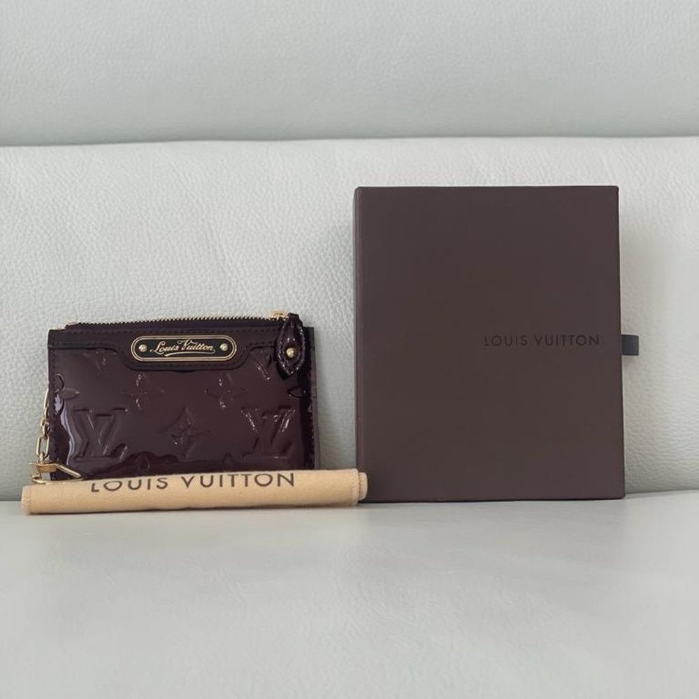 Louis Vuitton mini purse Vernise Burgundy